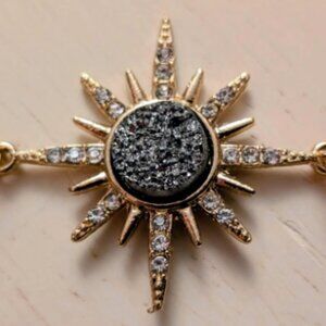 Black Duzy Stone Starburst / Sun Design Gold Chain Bracelet